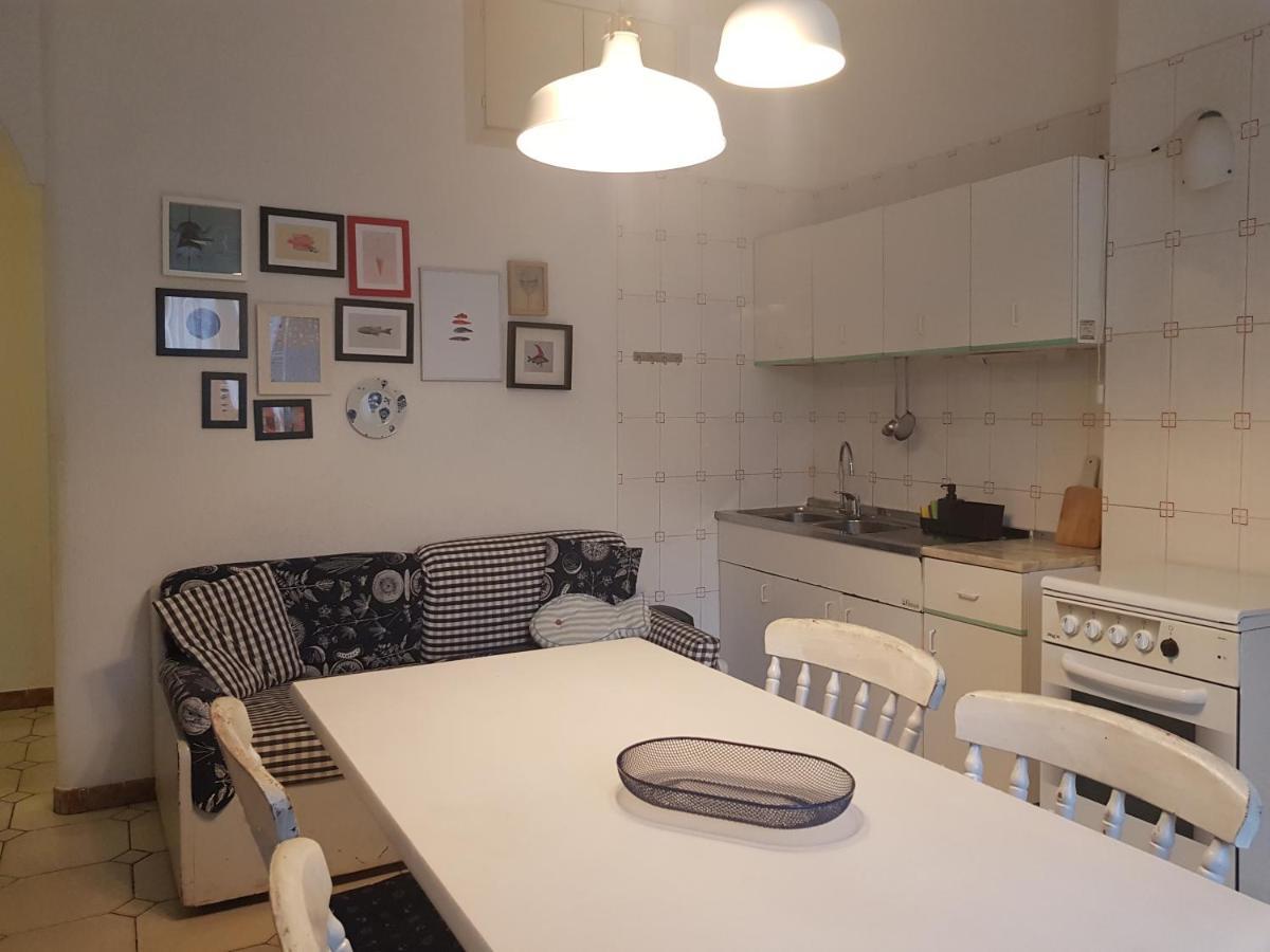 Holiday In Pietra Ligure Exterior foto